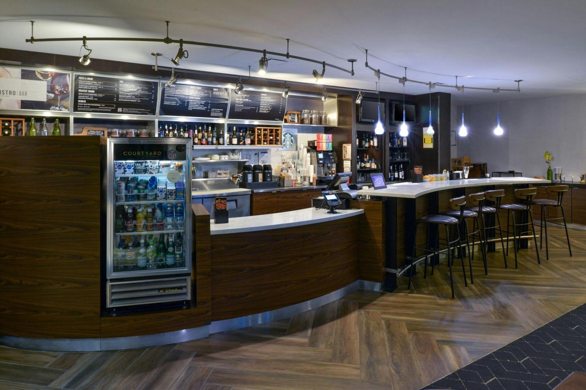 Courtyard By Marriott Harrisburg Hershey Bagian luar foto