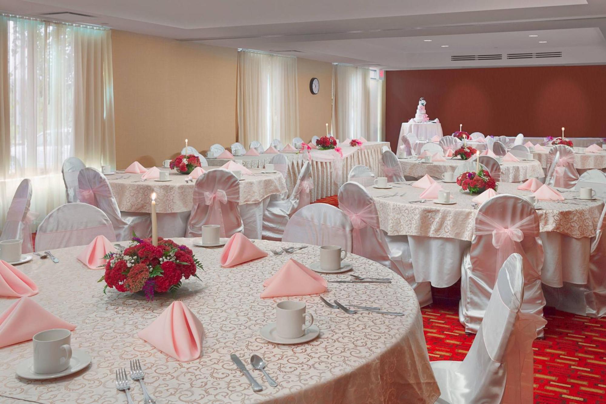 Courtyard By Marriott Harrisburg Hershey Bagian luar foto